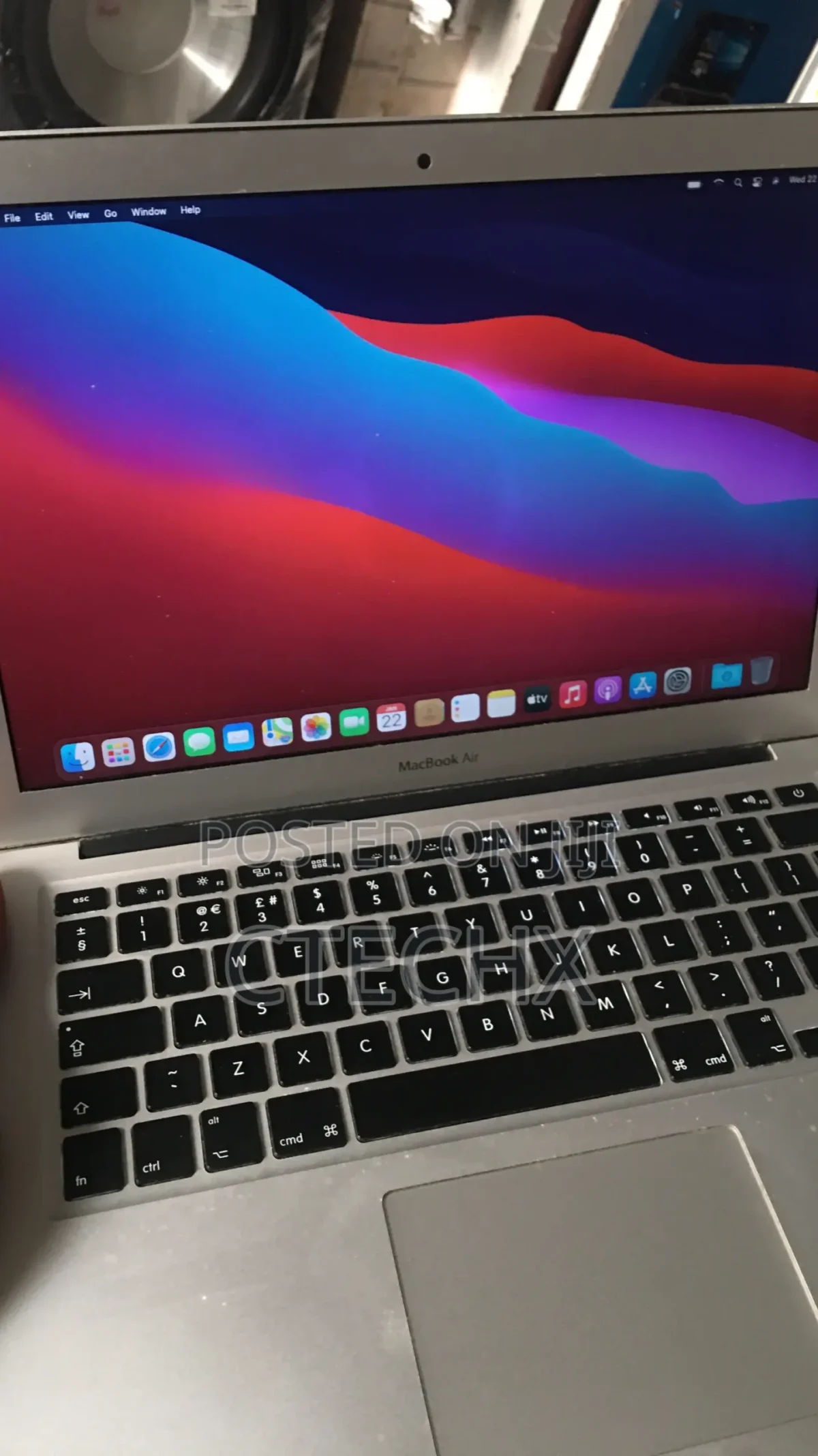 Laptop Apple MacBook Air 4GB Intel Core I5 SSD 128GB - Image 1
